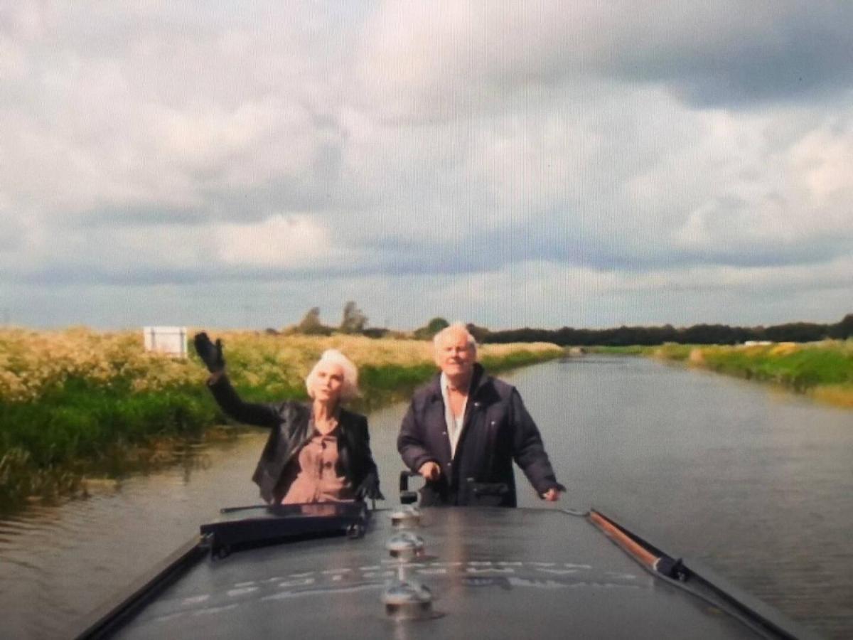 Narrowboats - Beautiful New Moon Narrowboat